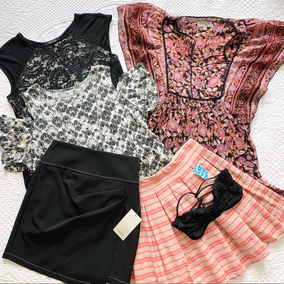 8 PC MYSTERY RESELLER BOX! Variety Clothing XS SM - Picture 4 of 8